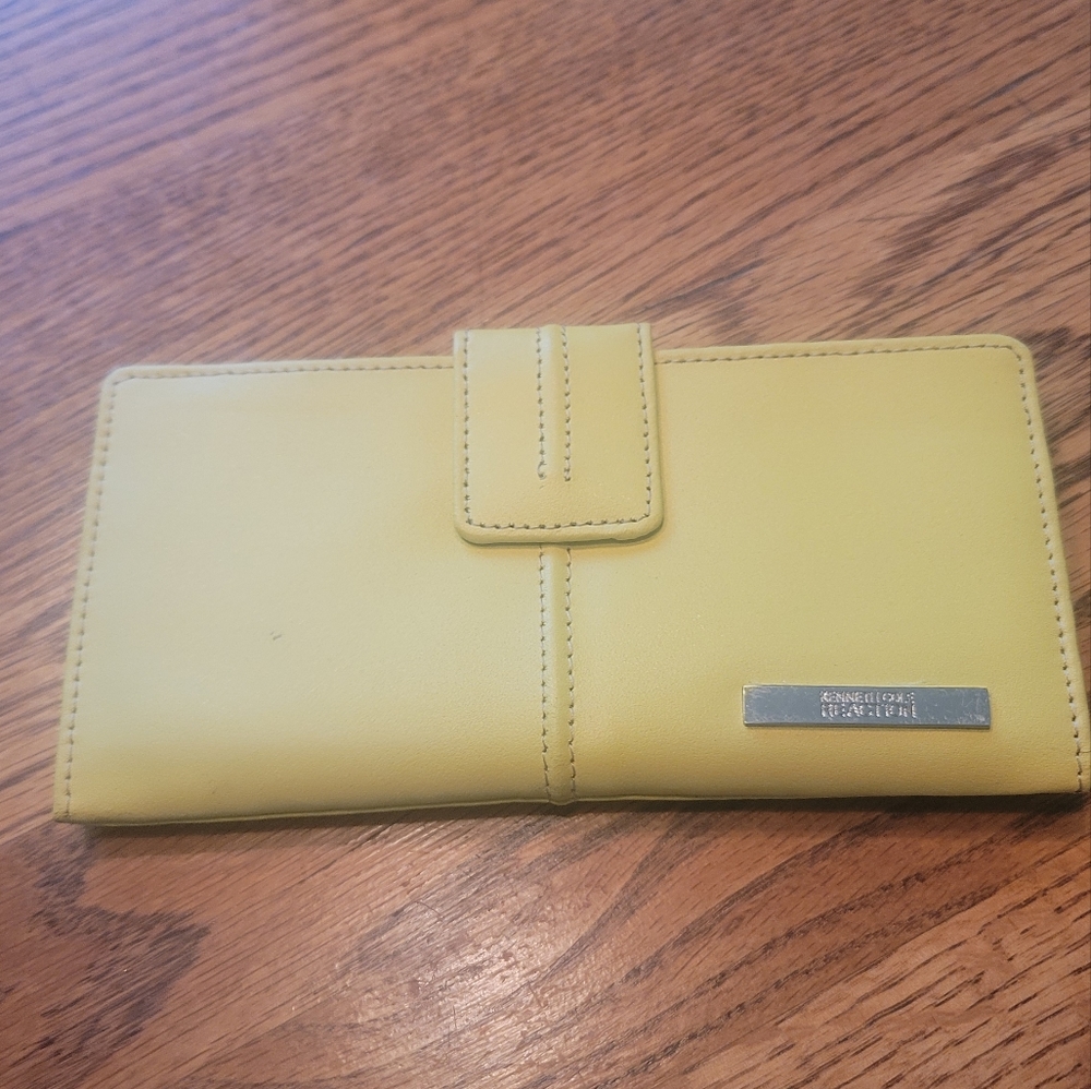NWT Kenneth Cole Yellow Genuine Leather Checkbook Wallet